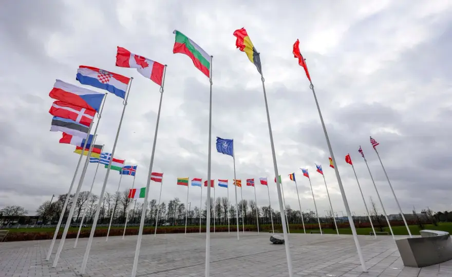Czy Hiszpania jest w NATO? Odkryj jej rolę i wpływ w sojuszu