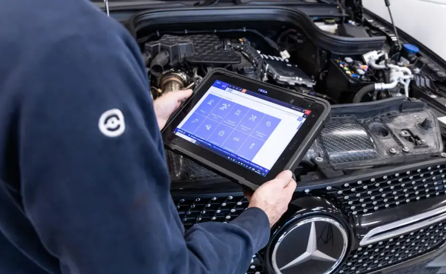 Prima revisione auto - Guida completa: costi e cosa controllare