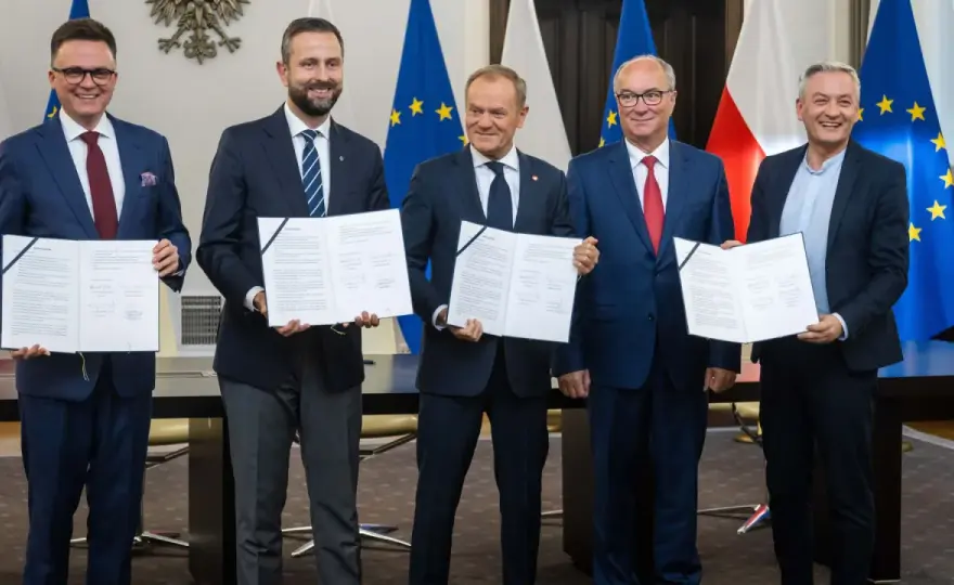 Ilu posłów liczy koalicja rządząca w Polsce? Aktualne dane