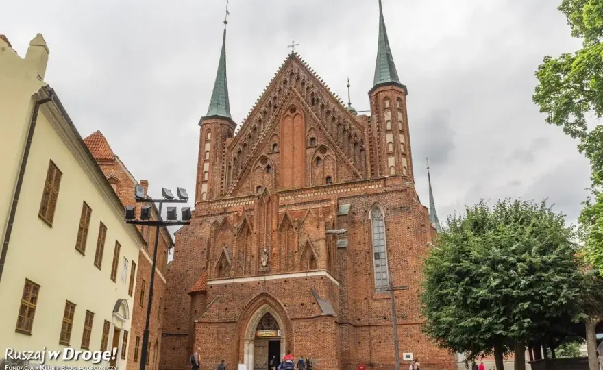 Frombork z dziećmi - Plan wycieczki, który działa!