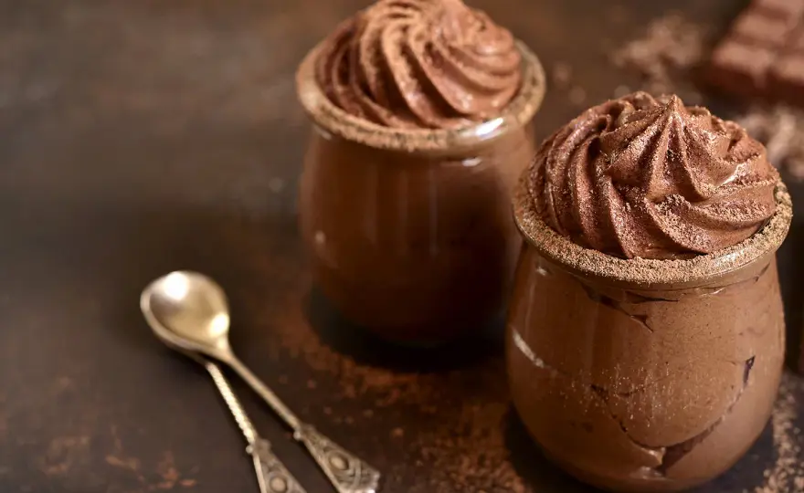 Mousse au chocolat au lait - La recette parfaite et aérienne