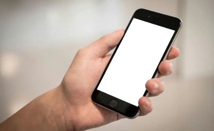 Krótkie odpowiedzi SMS - Jak pisać, by nie brzmieć sucho?