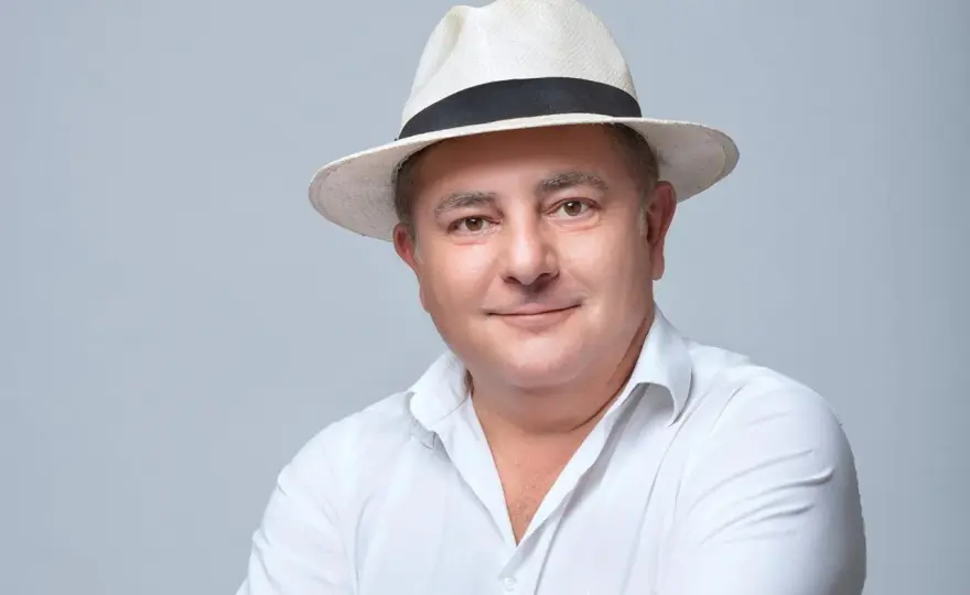 Robert Makłowicz wiek: Ile lat ma kultowy podróżnik?