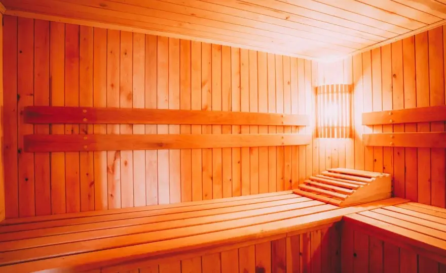 Co daje sauna po treningu? Odkryj niespodziewane korzyści dla mięśni