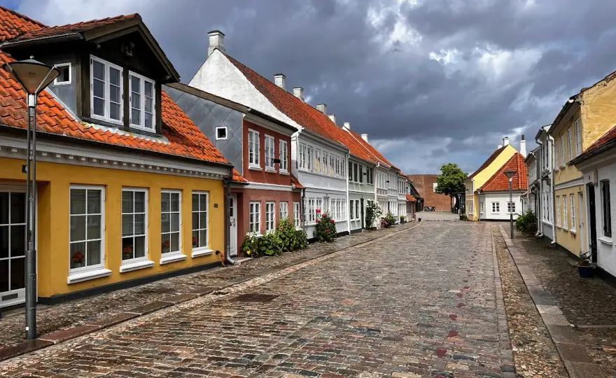 Odense - miasto Andersena: Przewodnik po baśniowej Danii