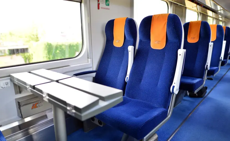 Bilet PKP Intercity od 14 zł? Sprawdź, jak oszczędzać na podróży!