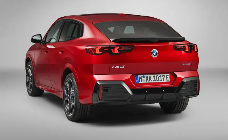 BMW iX2 - czy ten elektryk ma sens w Polsce?