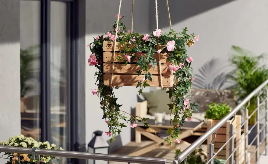 Suspensions fleuries - Le guide ultime pour un balcon sublime