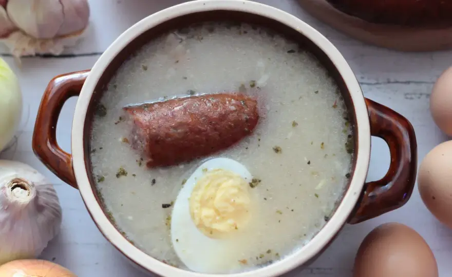 Zakwas na żurek idealny - zrób go w domu krok po kroku!