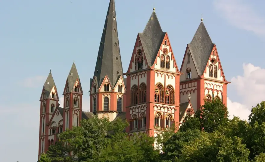 Limburger Affäre: Was wirklich geschah & die Lehren für die Kirche