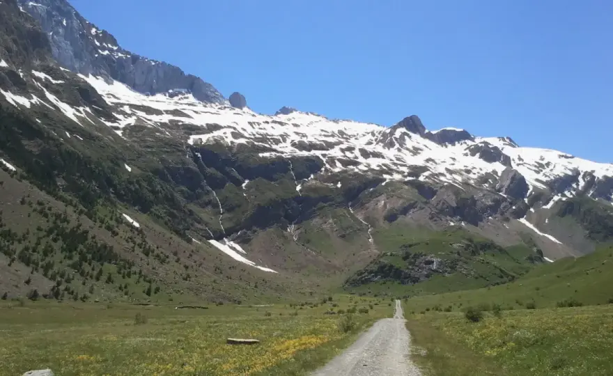 Valle de Otal - Tu ruta fácil al Pirineo glaciar (Guía completa)