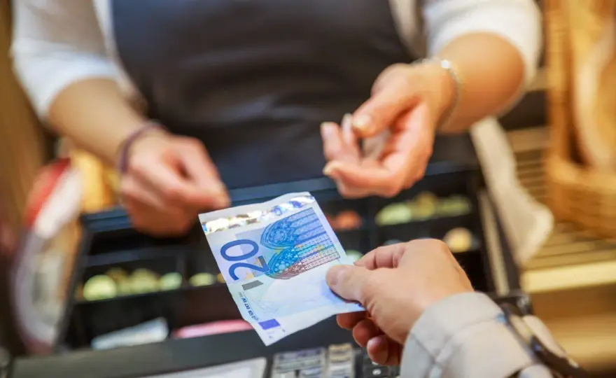 Saisie d’espèces - quels recours pour récupérer son argent ?