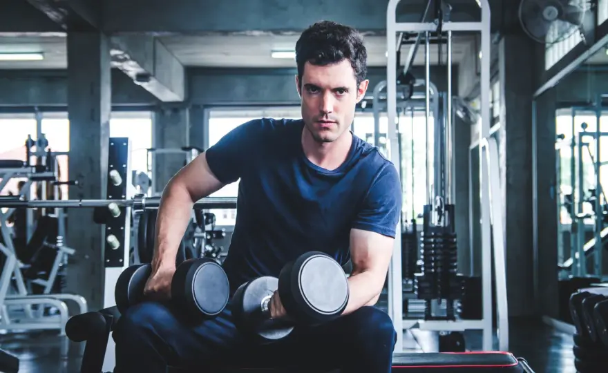 La mejor ropa hombre gimnasio para entrenar con comodidad y estilo
