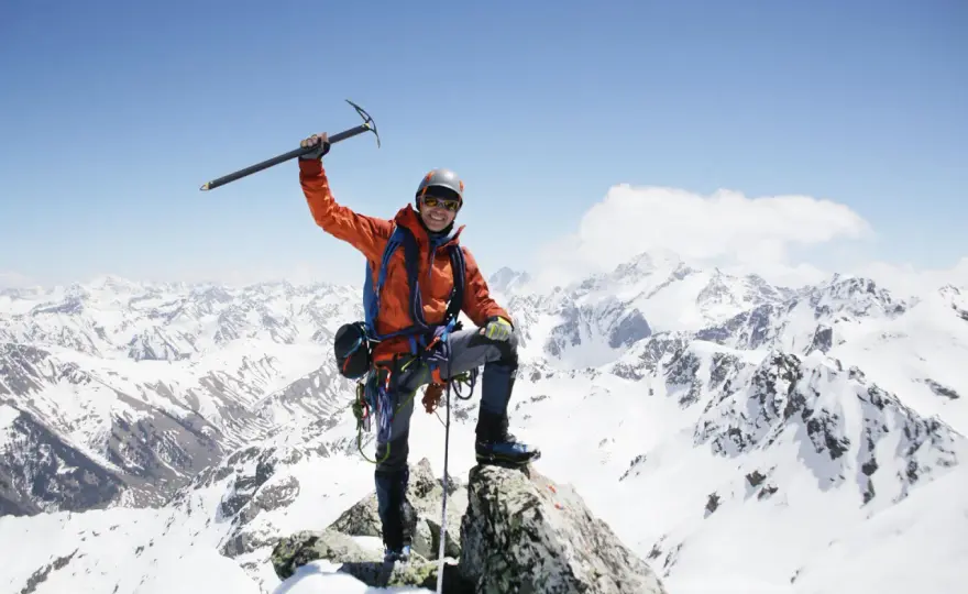 Szczyt górski bez zaskoczeń - jak wybrać cel na trekking