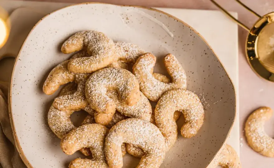 Low-Carb Vanillekipferl - So gelingen sie mürbe und formstabil