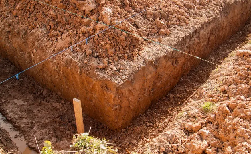 Wykopy pod fundamenty - jak uniknąć błędów i oszczędzić?