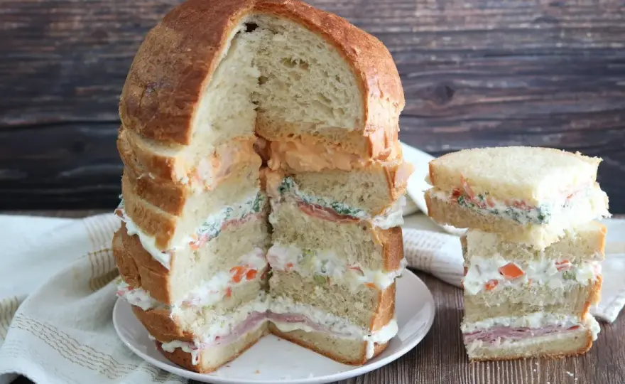 Pane gastronomico per buffet, come prepararlo e farcirlo