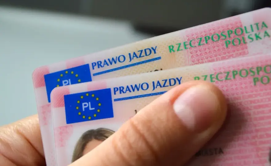 Prawo jazdy w Polsce - zasady, koszty i zmiany dla młodych