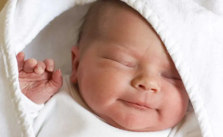 Pelle neonato: guida completa per genitori sereni