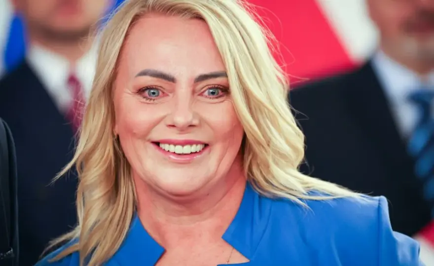 Iwona Hartwich: Kontakt do biura poselskiego i SOS