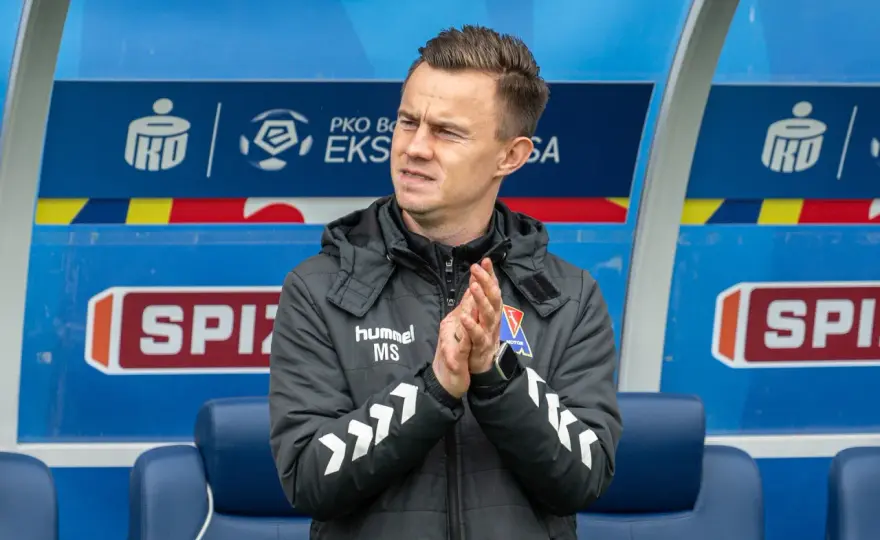 Jak oglądać Ekstraklasę za darmo - Legalne sposoby kibica