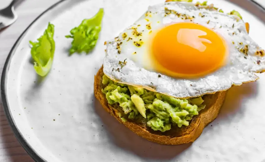 Œufs au plat - réussir le blanc pris et le jaune coulant