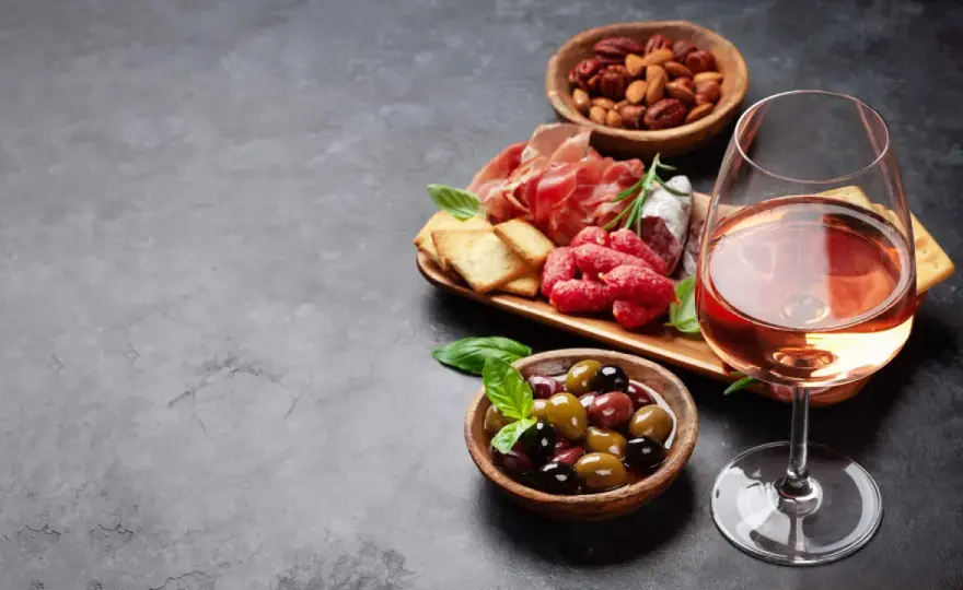 Aperitif-Weine - die besten Stile für einen leichten Auftakt