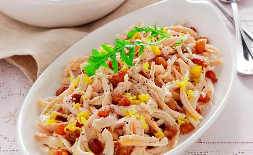 Insalata di pollo sfiziosa - La ricetta che non ti aspetti