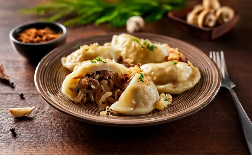Pierogi z kapustą i grzybami - przepis, który zawsze wychodzi