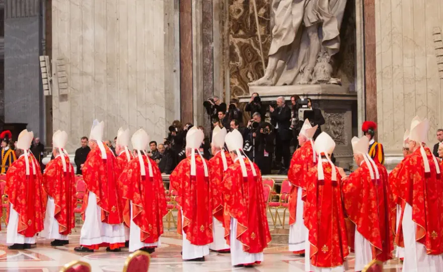 Konklave verstehen - Papstwahl: Ablauf, Geheimnis & Ämter