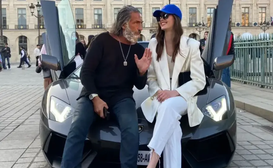 Zeus Lamborghini: Prawnik, milioner, czy tylko kreacja?