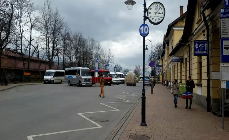 Ile kosztuje bus z Białki Tatrzańskiej do Zakopanego? Ceny i porady