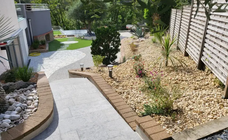 Jardin en gravier décoratif - Le guide complet pour un extérieur parfait