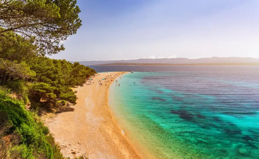 Kroatiens Strände richtig wählen - Sand, Kies oder Fels?