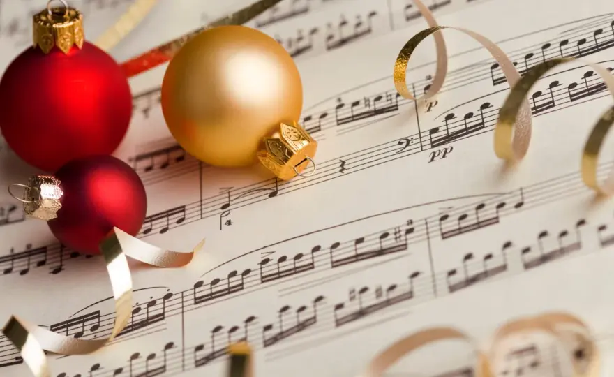 Canzoni di Natale - Le 10 hit per una playlist perfetta