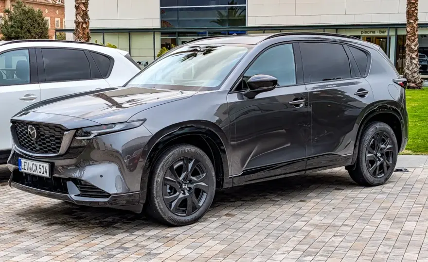 Mazda CX-5 - opinie, silniki. Która wersja ma sens w 2026?