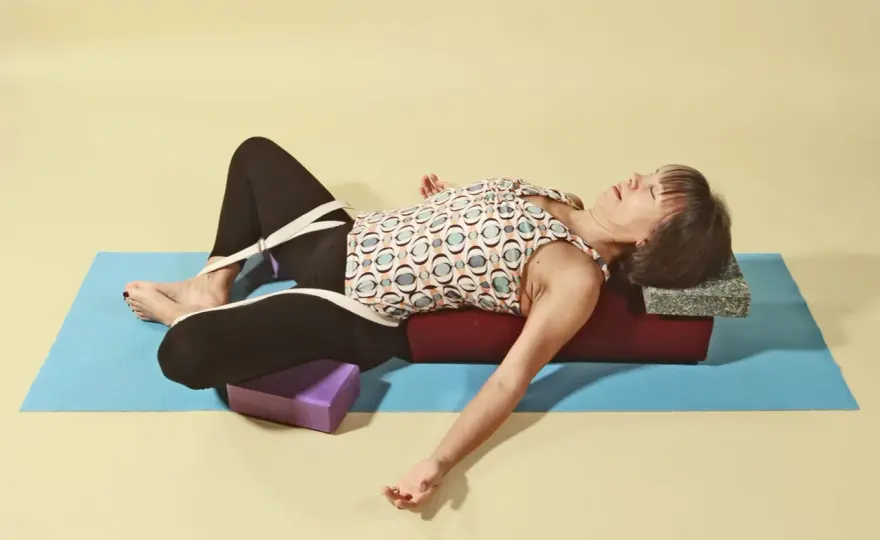 Supta Baddha Konasana - Gör den rätt för djup återhämtning