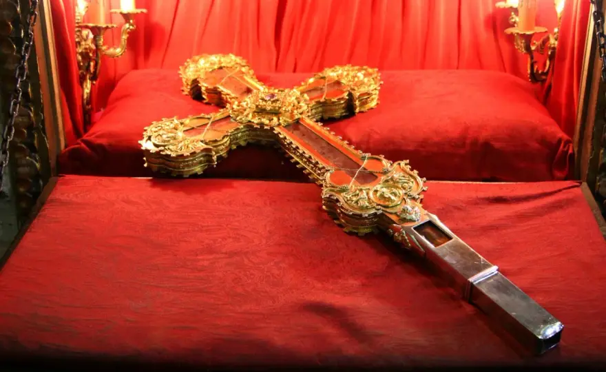 Santo Toribio de Liébana - Lignum Crucis, historia y visita