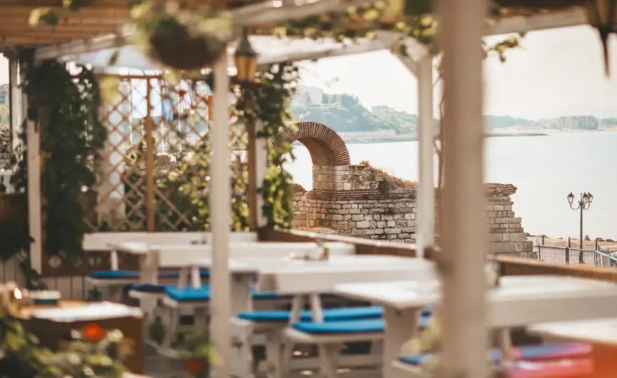 Gdzie zjeść w Nessebarze? Najlepsze restauracje na każdą kieszeń