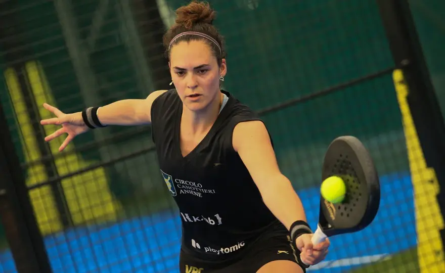 Carolina Orsi - La giocatrice che insegna il vero padel italiano