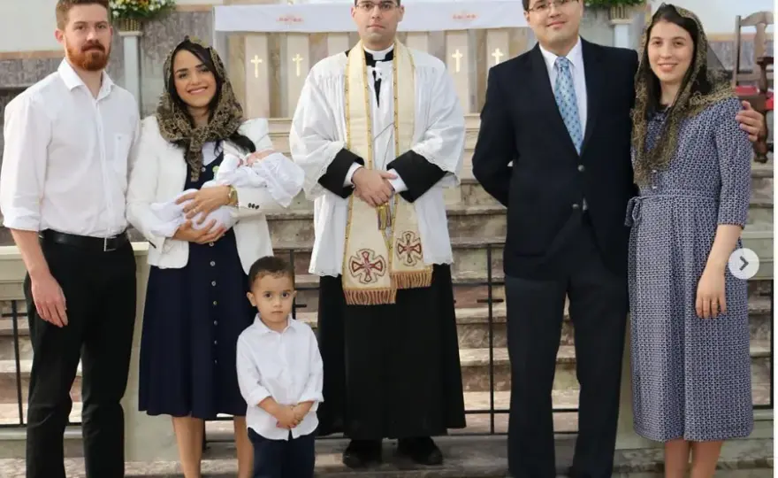 Jak się ubrać na mszę trydencką, aby wyrazić szacunek i tradycję