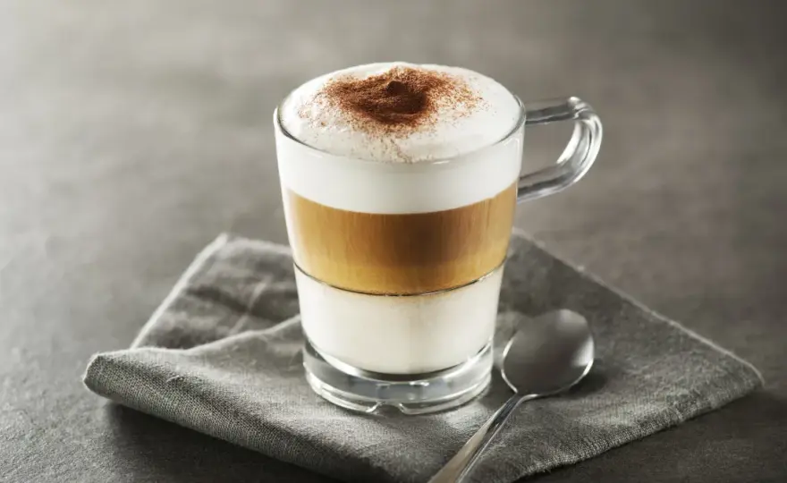 Latte Macchiato - Idealne Proporcje i Sekrety Warstw