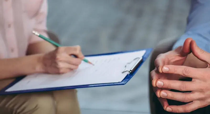 Jak się diagnozuje depresję? Kluczowe informacje i proces diagnozy