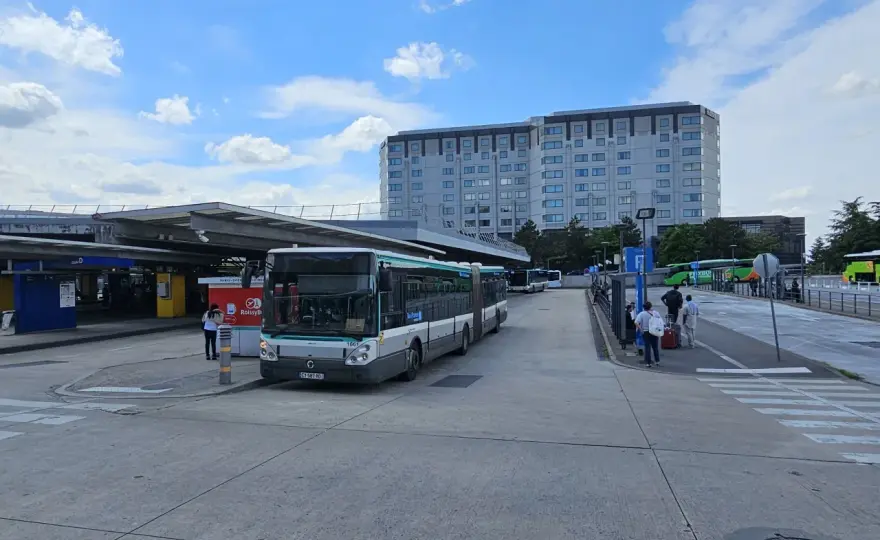 Lotnisko CDG Paryż - Dojazd do centrum - Szybko, tanio, wygodnie