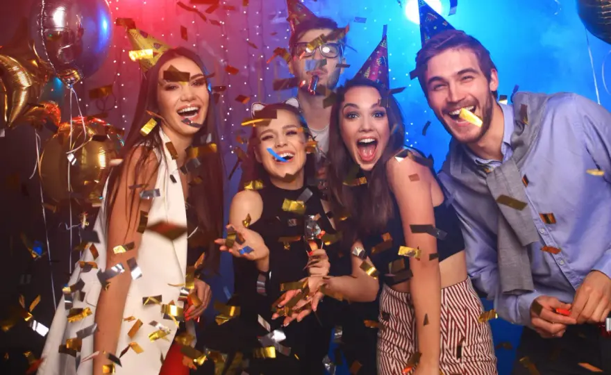 Jak zabawić gości na urodzinach? Pomysły, gry i atrakcje