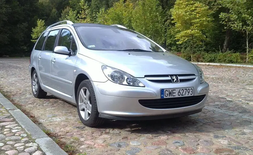 Ile pali Peugeot 307 1.6 benzyna? Sprawdź, co musisz wiedzieć