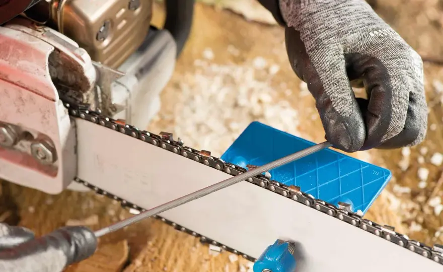 Kettenschärfgerät wählen - so schärfst du die Sägekette richtig