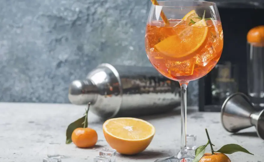 Aperol Spritz Rezept - Der perfekte Spritz gelingt so!