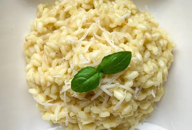 Kremowe risotto z mięsem! Trik szefa kuchni na idealną konsystencję