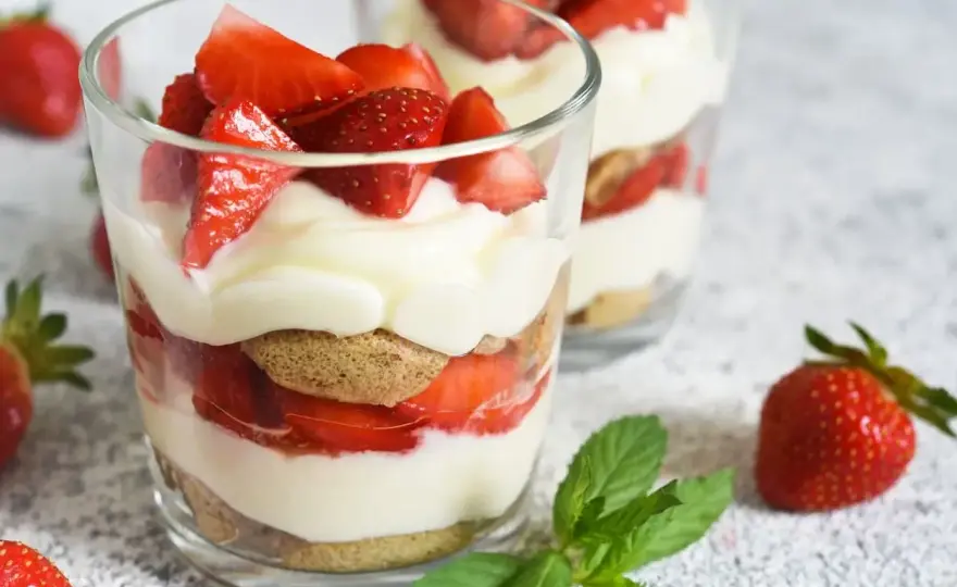 Dessert aux fraises léger - L'équilibre parfait, sans effort